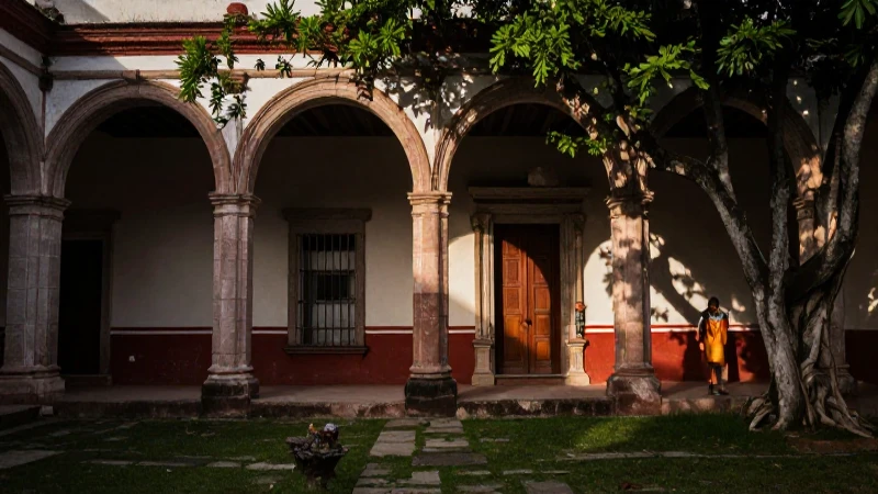 Casa colonial mexicana, melancólica y vibrante
