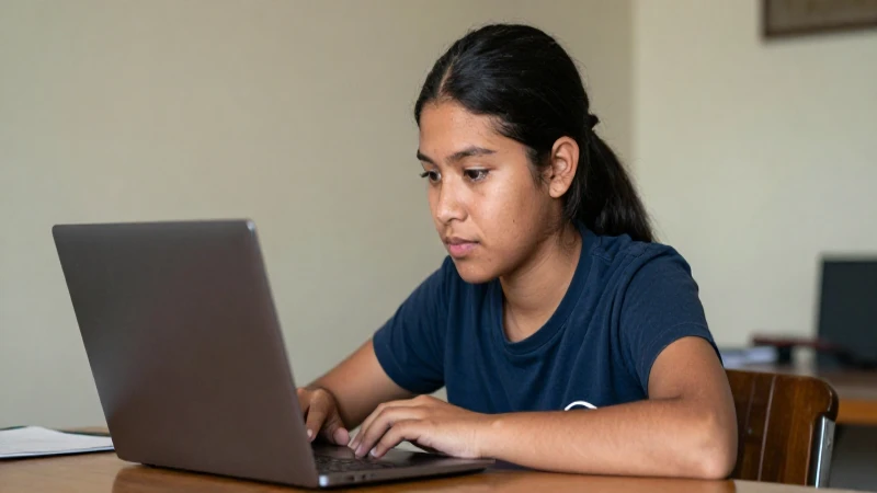 Cuáles son las razones para estudiar periodismo en México 5 Joven mestiza periodista en cálida luz natural