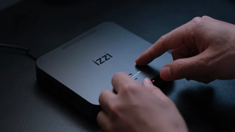 Izzi reinicia con luces dramáticas