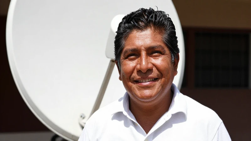 Cómo puedo localizar mi número de cliente en Dish 11 Mexicana, sonriente, con luz cálida y natural