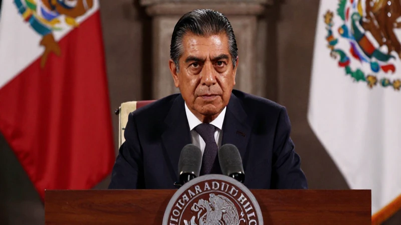 Retrato formal de un mexicano mestizo