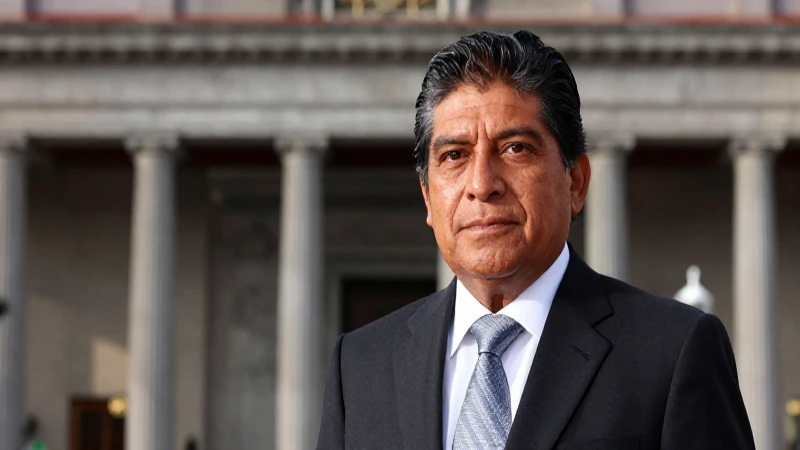 Retrato oficial del presidente mexicano en el Palacio Supremo
