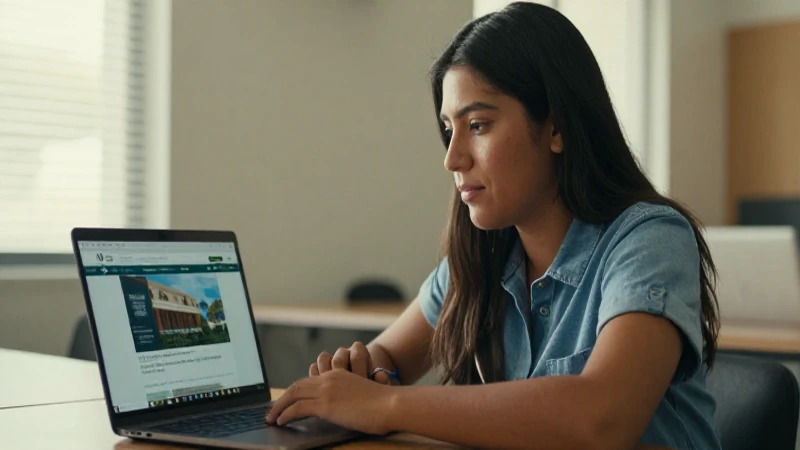 Cómo garantizar la seguridad al hacer pagos en línea 3 Estudiante mestiza irradia luz cálida y estudio