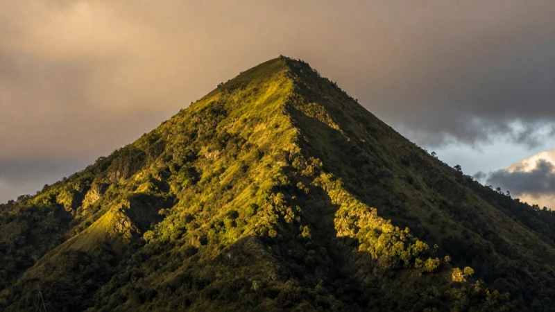 Tezoyo: pico verde, luz dorada espectacular