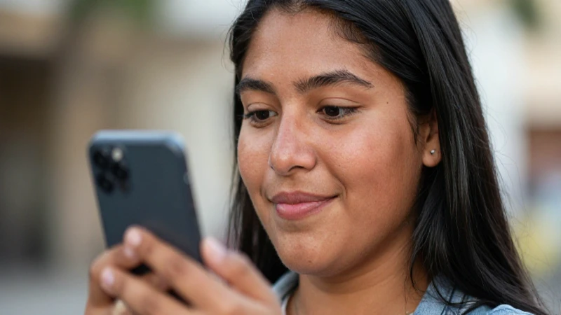 Como contratar servicio de Telmex en Delicias, Chihuahua 3 Mujer mestiza sonriente con luz cálida